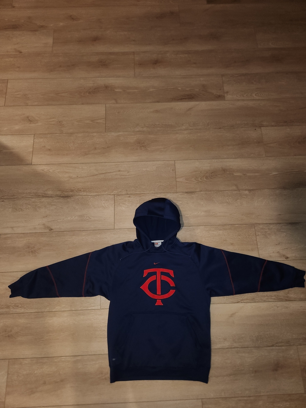 Vintage Y2K Nike Red Tag Minnesota Twins Men's Size Medium Embroidered Logo Good
